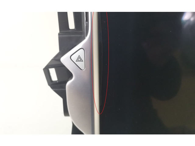 Дисплей    1045006-00-C, 1002294-00-H   Tesla Model X