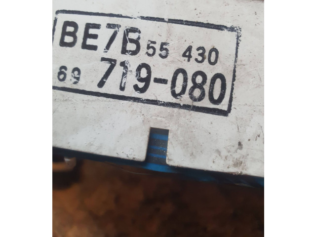 Přístrojová deska  Mazda 323 F 1992 769216250, 69719080  
