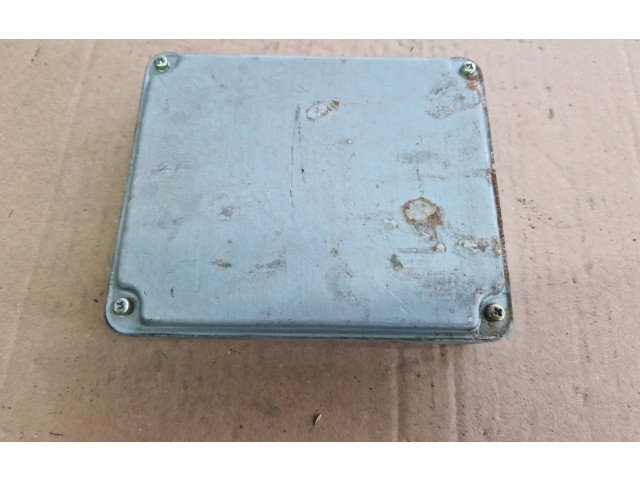 Řídící jednotka 8966105460, 1752005531   Toyota Avensis T220 2001
