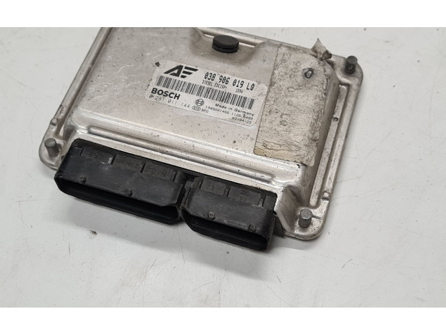 Блок управления двигателя 038906019LQ, 0281011144   Ford Galaxy