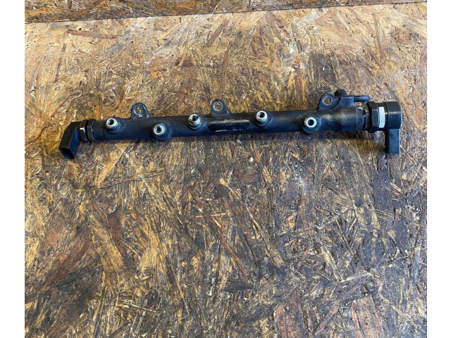 Vstřikovací lišta 7787164, 030688   BMW 3 E46     