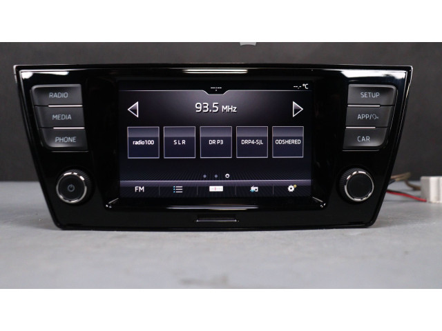 Радио/ проигрыватель CD/DVD / навигация 6V0035869J   Skoda Fabia Mk3 (NJ)