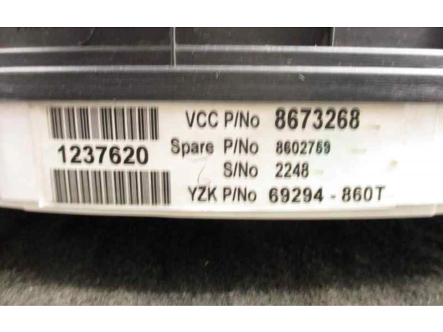 Přístrojová deska  Volvo XC90  8673268  