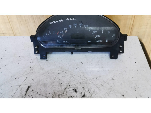 Přístrojová deska  Mercedes-Benz A W168 2001 A1685404711, 0004130304  