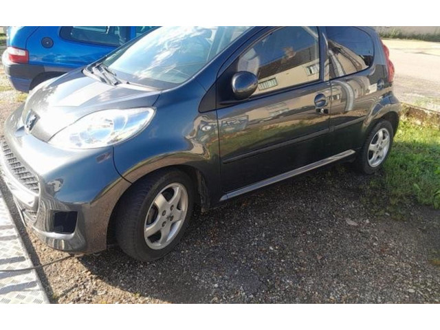 Zpětné zrcátko  Peugeot 107 2011  8153YW, 8153YW  