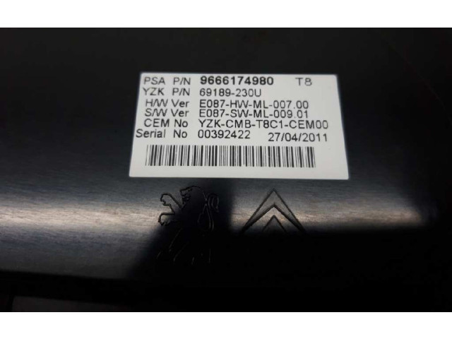 Přístrojová deska  Peugeot 5008 2011 6103Y0, 9666174980  