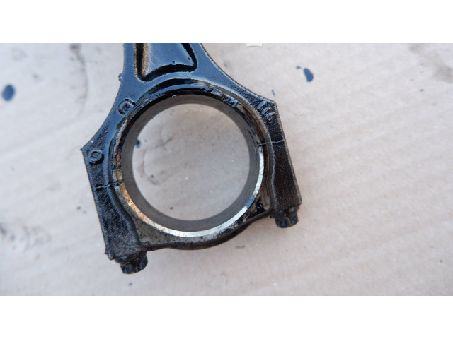 Píst    BMW 2 F46  pro naftový motor 2.0  