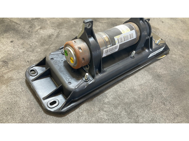 Подушка безопасности пассажира 305284610001AA   Mercedes-Benz CLS C219