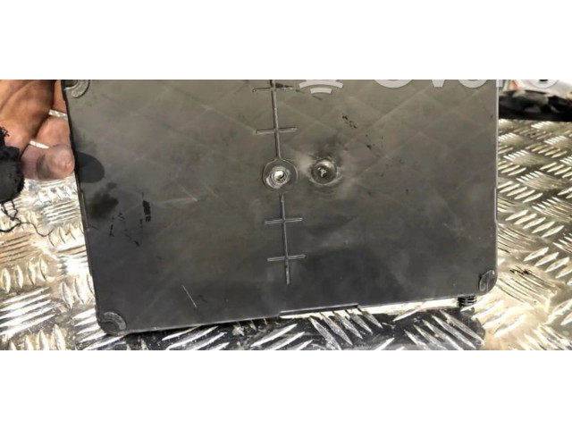 Pojistková skříňka Řídící jednotka BSM 8200309689   Renault Megane II 2004
