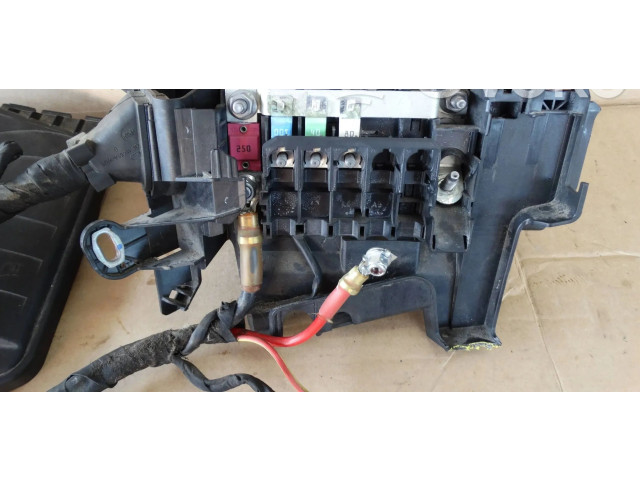   Pojistková skříňka 2465400182, A2465400182   Mercedes-Benz A W176 2012
