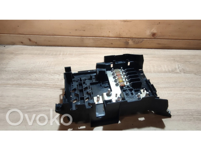 Блок предохранителей 7L0937548C   Audi Q7 4L    