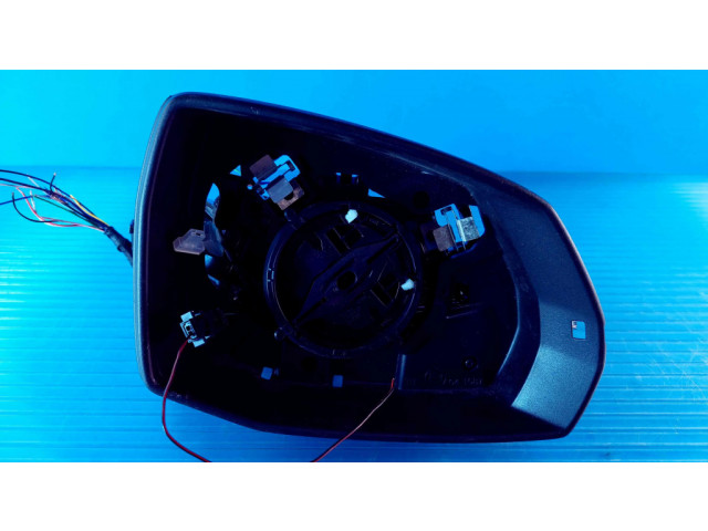 Зеркало электрическое        Audi Q7 4M  2015- года   