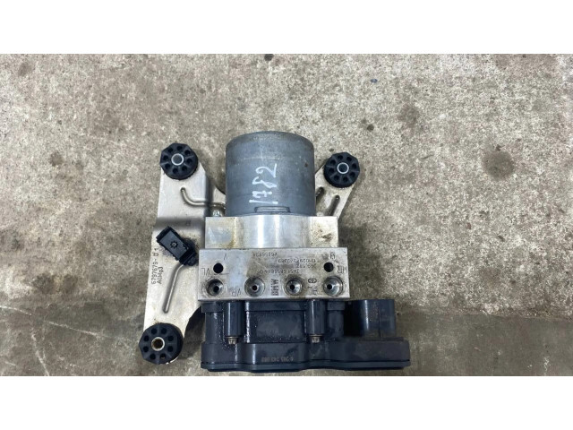 Блок управления АБС 6865860   BMW 7 F01 F02 F03 F04