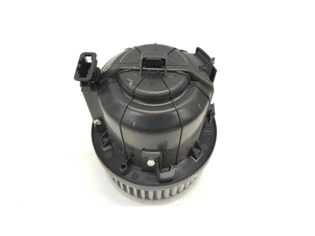 Вентилятор печки    LR066917, HK7218456AA   Land Rover Range Rover Evoque L538