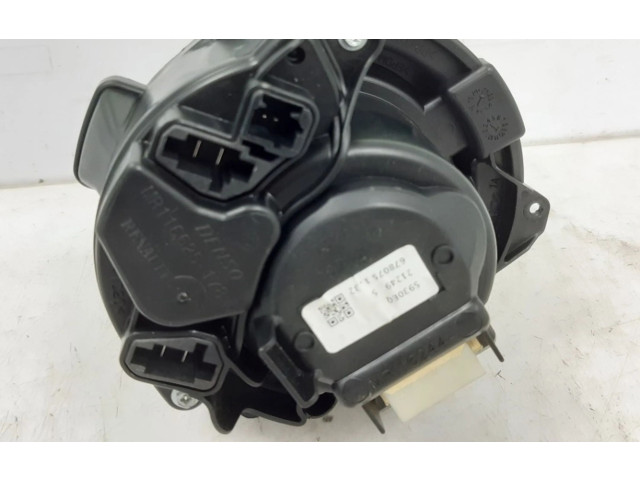 Вентилятор печки    272104788R, 272104788R   Renault Captur