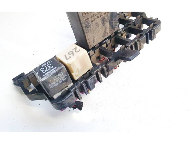   Pojistková skříňka 8d0937503d, 8a0937530   Audi A6 S6 C5 4B 2001
