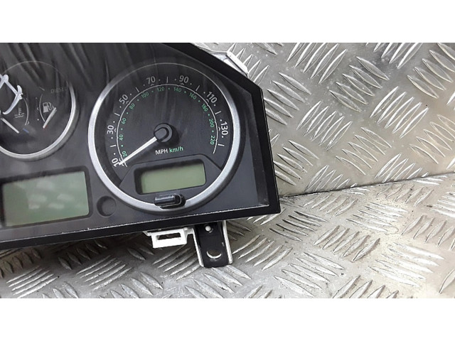 Панель приборов YAC500445   Land Rover Range Rover L322       