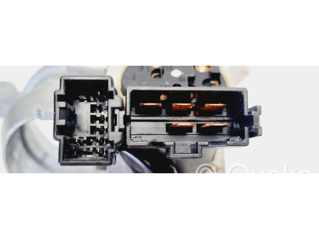 Комплект блоков управления MR951770, MM0038001   Mitsubishi Colt