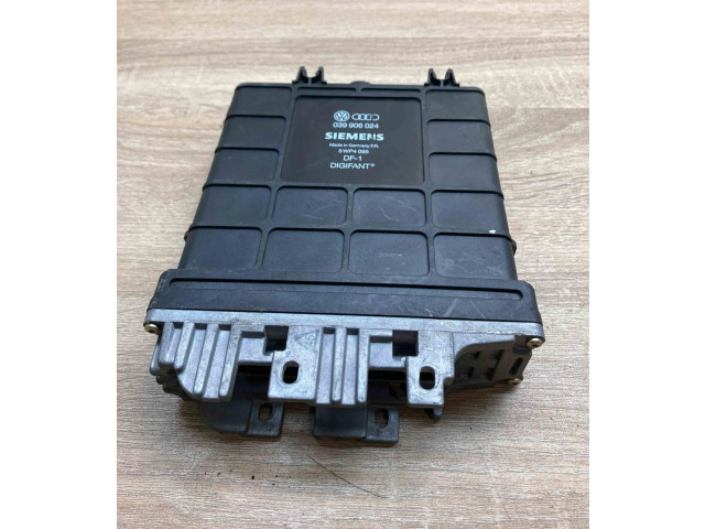 Řídící jednotka 039906024   Audi A6 S6 C4 4A 1994