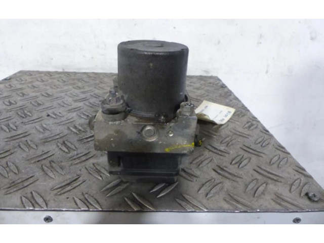Jednotka ABS 7701064509   Renault Trafic II (X83) 2001