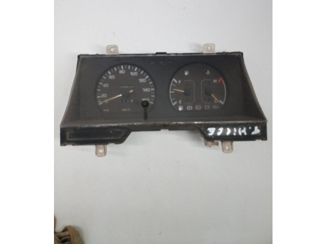 Панель приборов 8310095P39, 69160-210   Toyota Hiace (H50, H60, H70)       