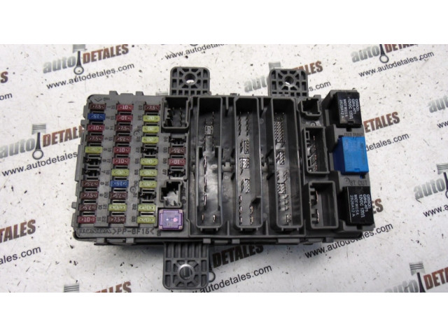 Блок предохранителей 37842RN   Honda Civic    