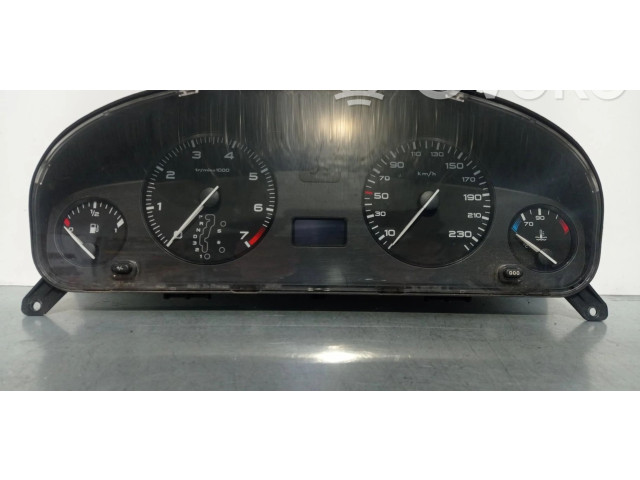 Přístrojová deska  Peugeot 406  9644231580  