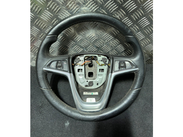 Руль Opel Astra J  2010 - 2015 года 13305818      