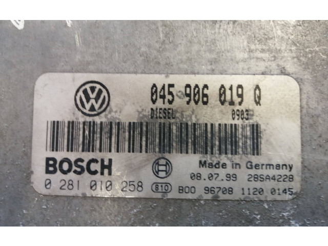 Блок управления двигателя 045906019Q, 28SA4228   Volkswagen Lupo