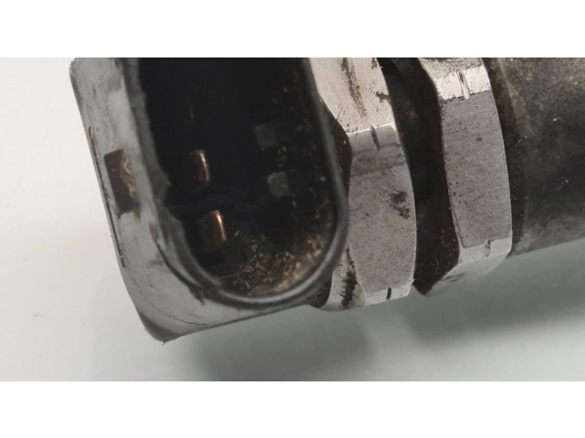 Vstřikovací lišta 0445216008   BMW 5 E60 E61  pro naftový motor 3.0  