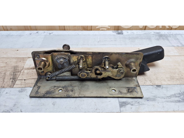 Замок багажника 9017400135    Mercedes-Benz Sprinter W901 W902 W903 W904 1995 - 2007 года