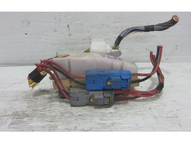   Pojistková skříňka    Renault Modus 