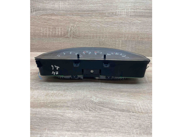 Панель приборов 8D9919033D   Audi A4 S4 B5 8D       