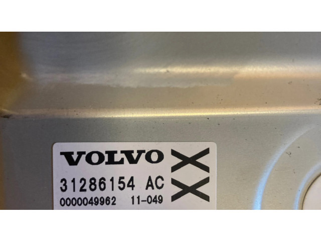 Řídící jednotka 31286154, 8200049962   Volvo XC60 2011
