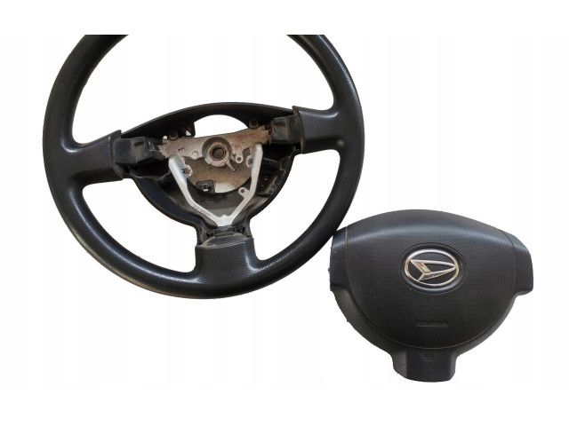 Volant Daihatsu Sirion 2014   