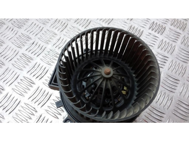 Вентилятор печки    0701132570   Chrysler Town & Country V