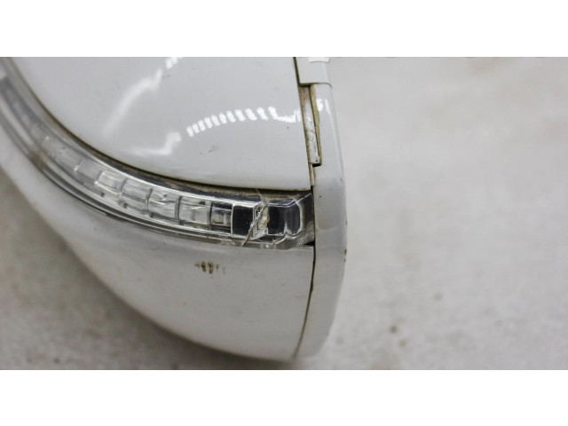 Zpětné zrcátko  Hyundai i40 2012  e4023588  