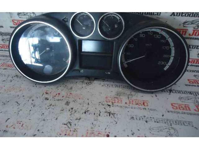 Přístrojová deska  Peugeot 308 2009 554001550301  