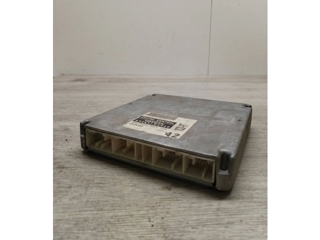 Řídící jednotka 8966105420   Toyota Avensis T220 2002
