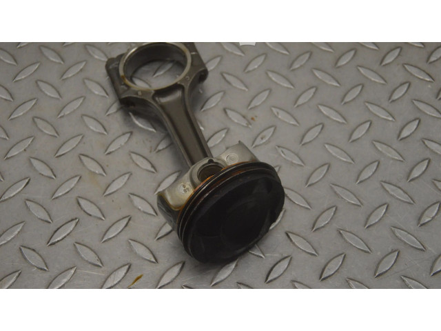 Píst 326368   Maserati Ghibli    F160AM 