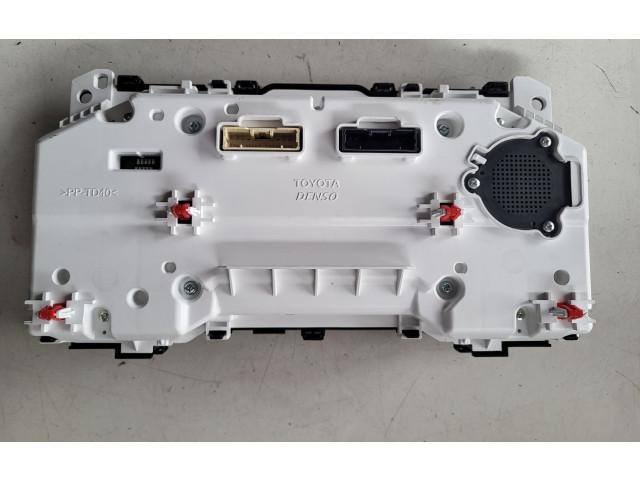 Панель приборов 83800F5D30   Toyota Yaris Cross       
