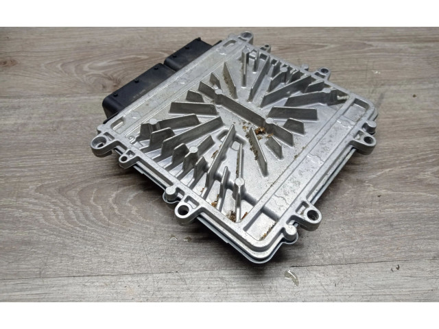 Řídící jednotka 0281012765, 30785100   Volvo XC70 2008
