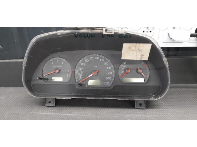 Pojistková skříňka Спидометр (приборный щиток) 30857579   Volvo S40, V40 2000