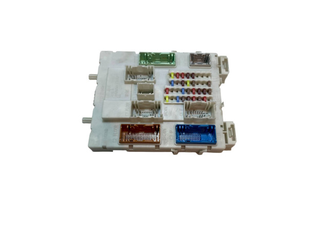Блок предохранителей 31394963, 35422642   Volvo V40 Cross country    