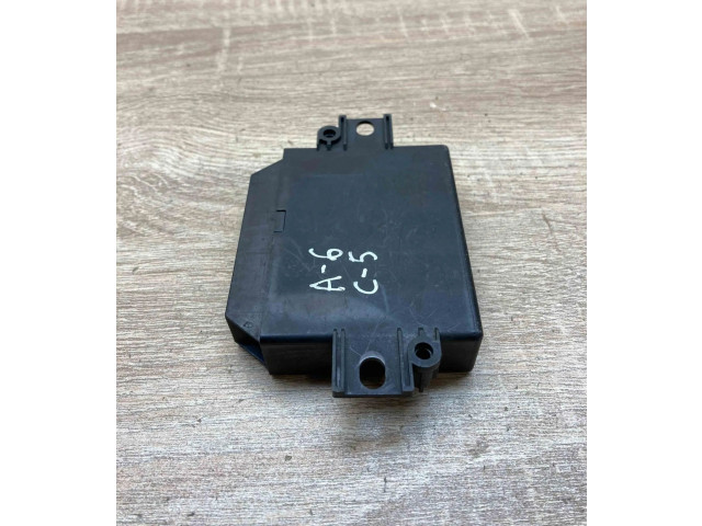 Přístrojová deska  Audi A6 S6 C5 4B 1997 8Z0919283, 601720  
