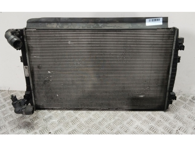 Vstřikovací lišta 5Q0121251GQ   Audi A3 S3 8V    CXSA 