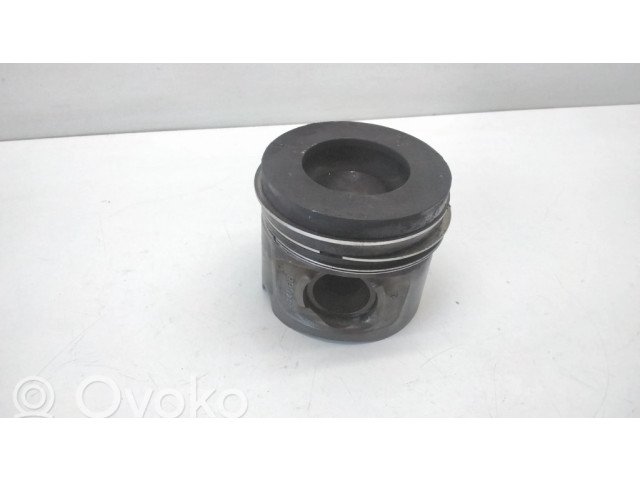 Píst 0840BB   BMW 3 E90 E91  pro naftový motor 2.0 n47d20a 