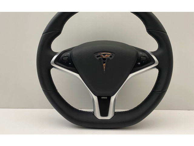 Volant Tesla Model S 2012   