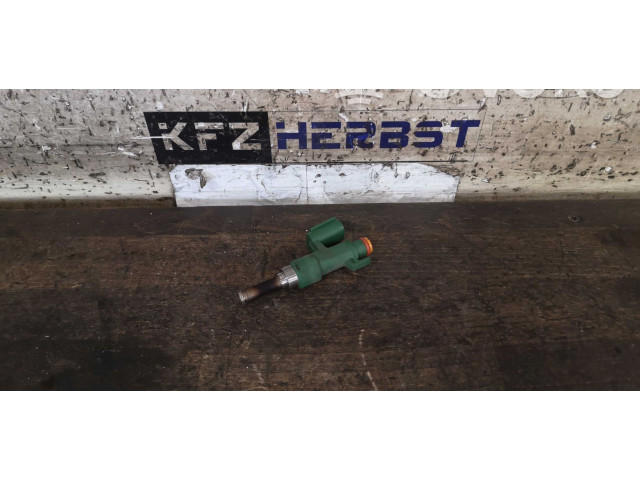 Vstřikovač 23250F3020, 23250F3020   Toyota Yaris XP210    M15AFXE 