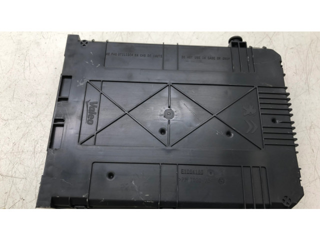   Pojistková skříňka 9666232680   Peugeot 2008  2013